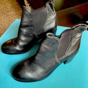 Sam Edelman booties size 8.5. Worn once.